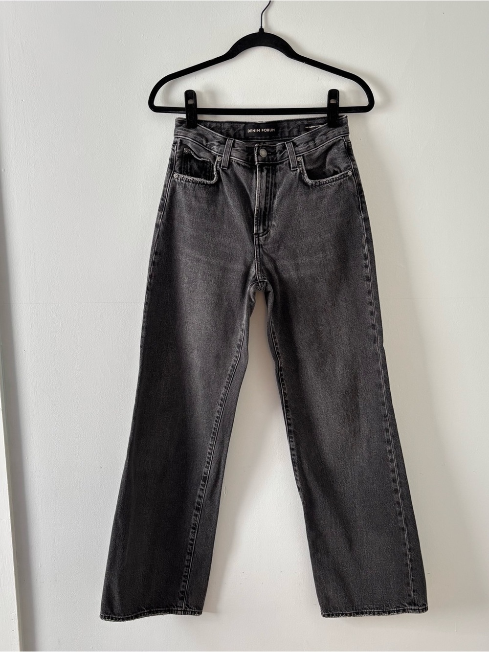 Denim Forum The Farrah Hi-Rise Wide Jean Slim Hip Black Wash Denim Aritzia - Picture 3 of 7